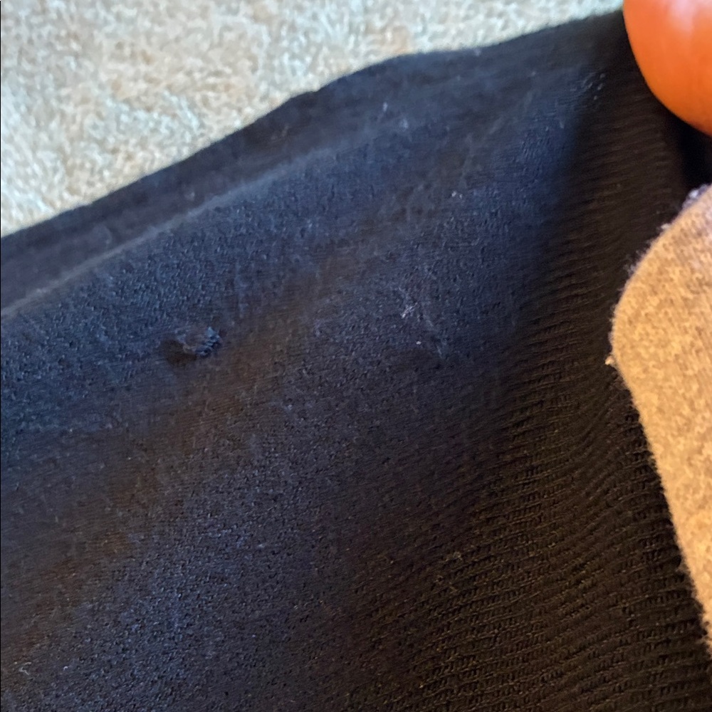 2 Pashminas! 1 White and 1 Black - Picture 8 of 12